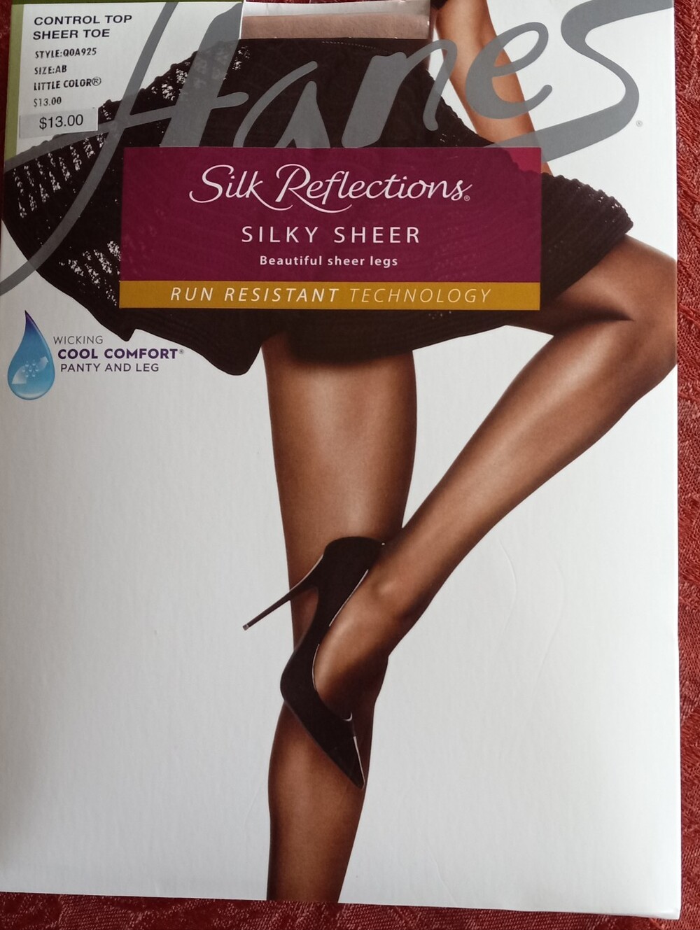 Hanes Silk Reflections Silky Sheer Pantyhose - Little Color Brown